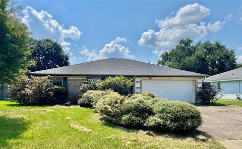 Photo of 912 S 21st Street, Nederland, TX 77627 (MLS # 36700751)