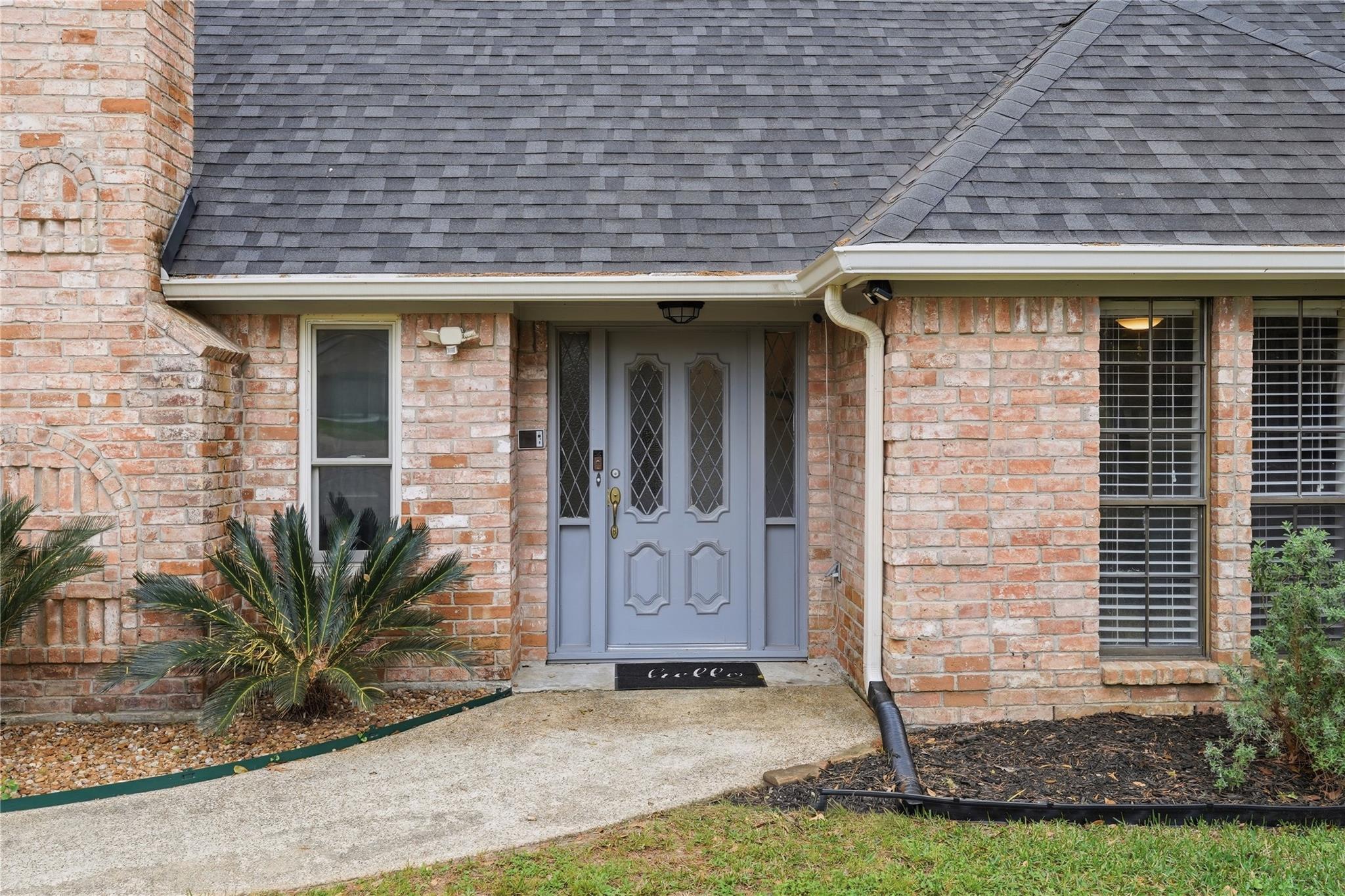 12807 Bowing Oaks Drive