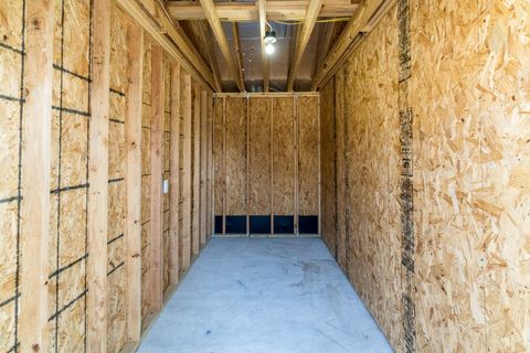 Tiny photo for 207 N Poplar Street #B, Tomball, TX 77375 (MLS # 94329700)