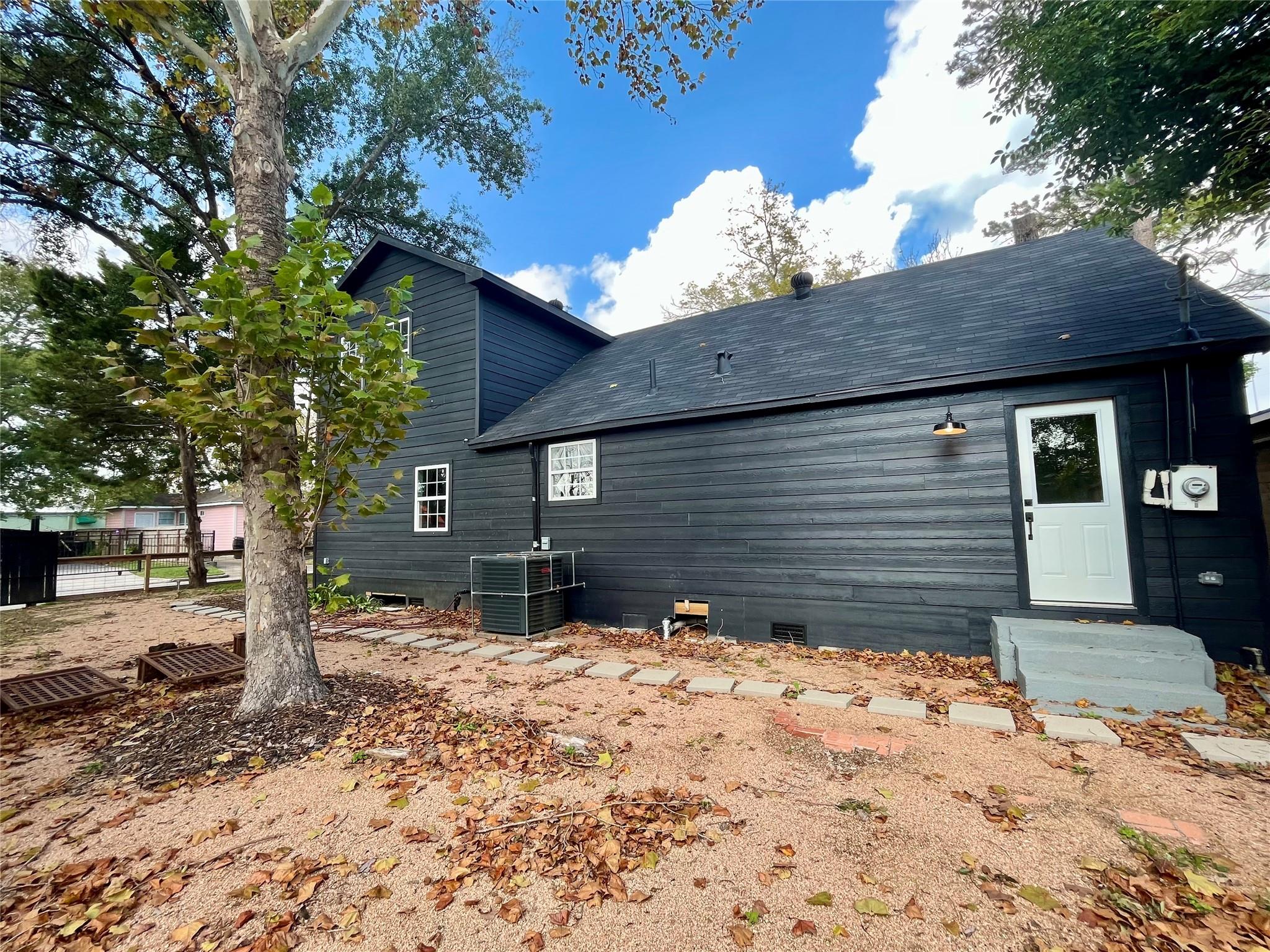 302 Moody Street