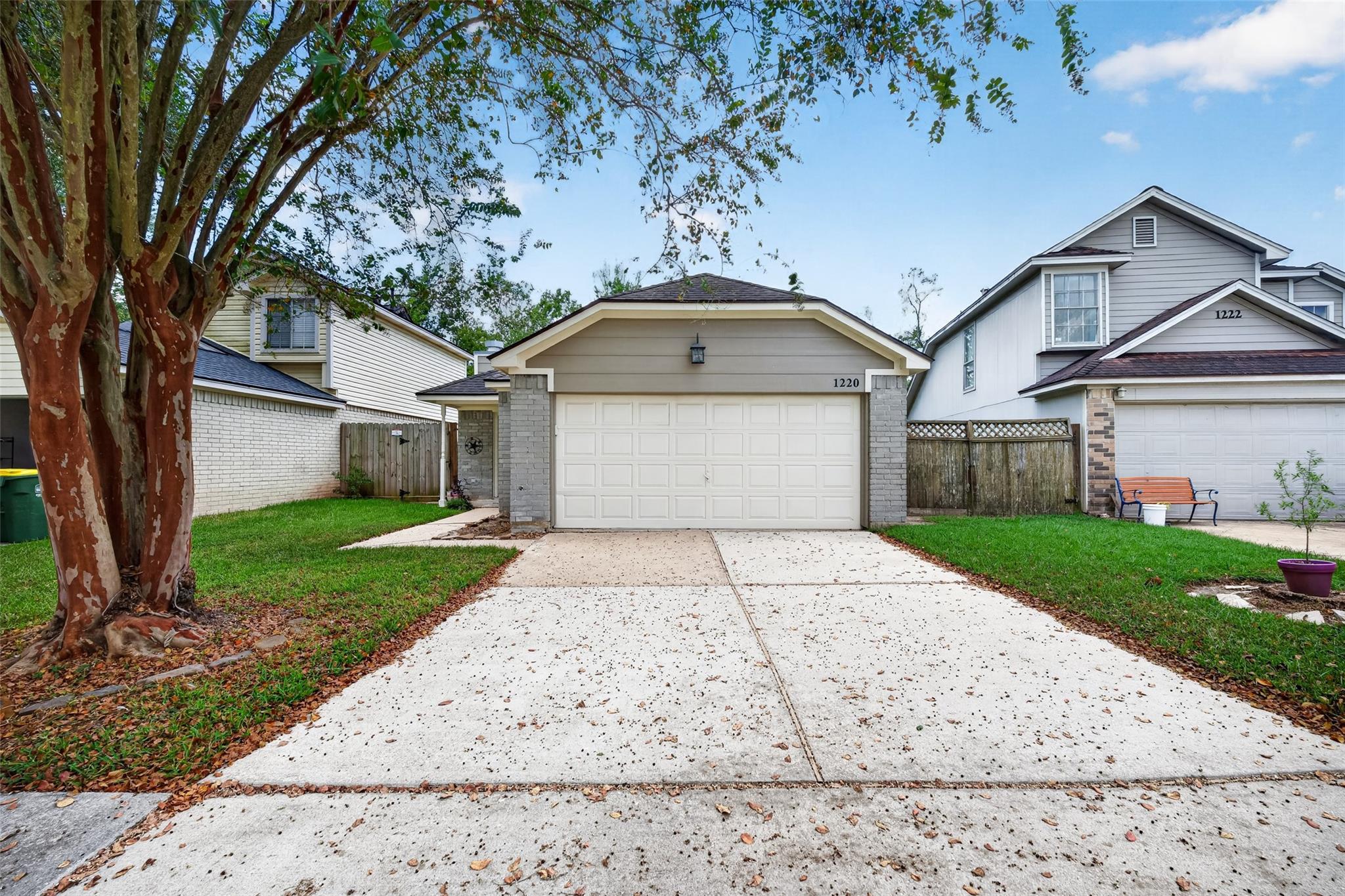 1220 Chelsea Lane