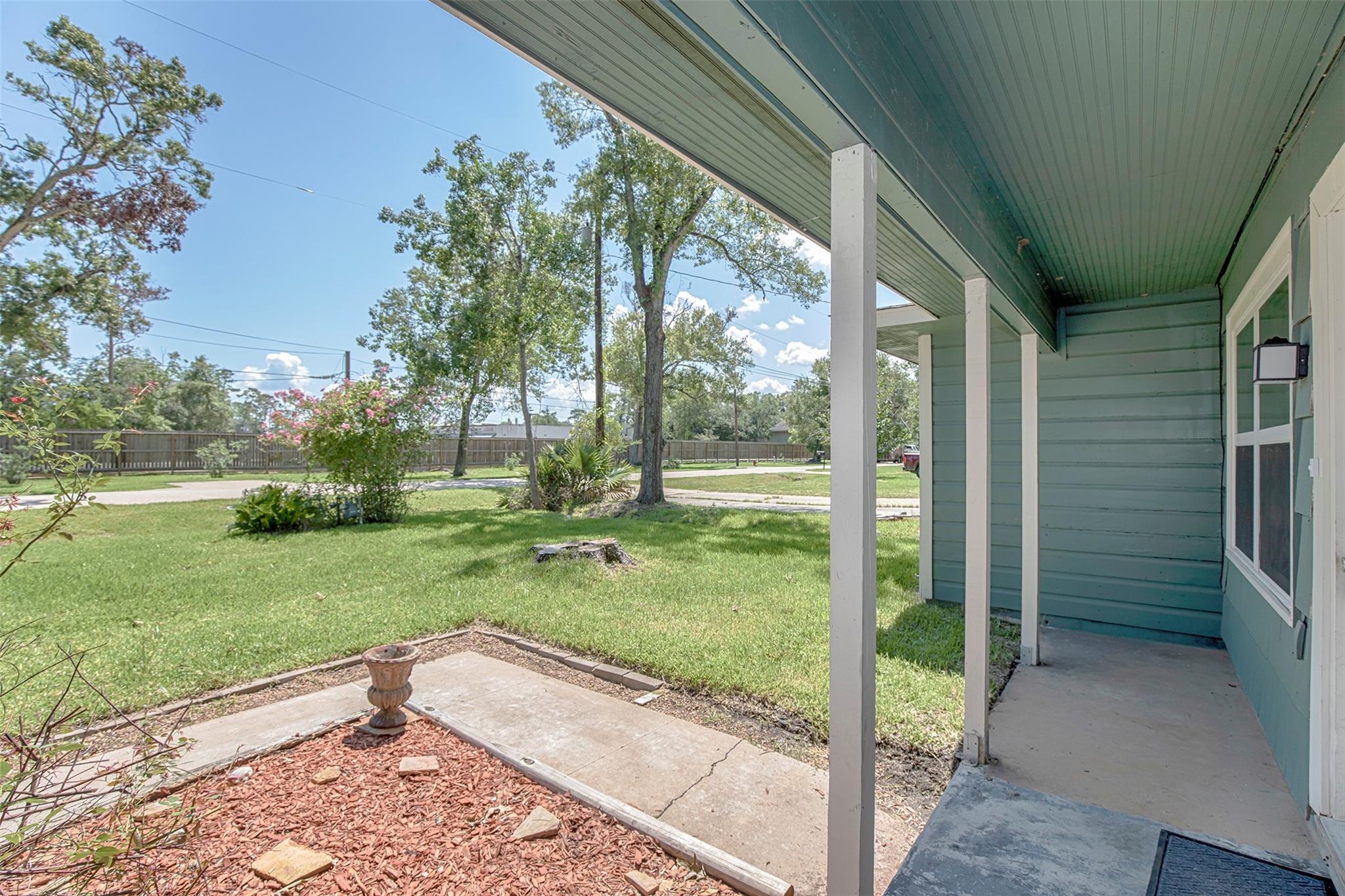 2113 Holly Drive