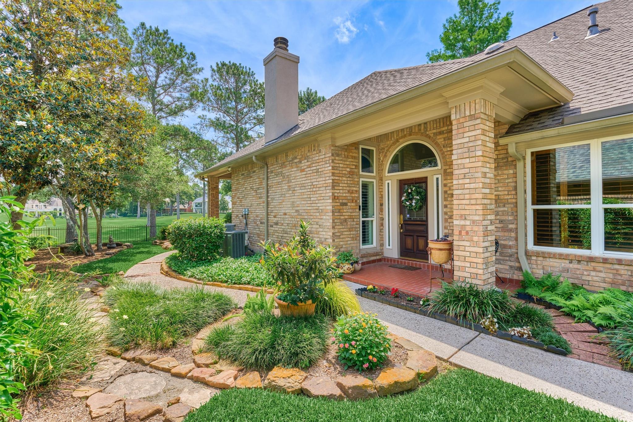 46 N Copperknoll Circle