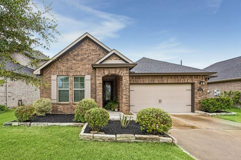 Photo of 31315 Brown Fern Drive, Fulshear, TX 77441 (MLS # 77922673)