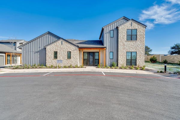 1601 MUSTANG DR APT 404, MARBLE FALLS, TX 78654 - Image d33eebb45c0d5652cffa5cf9d0351947/127931189