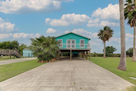 1089 Melody Lane Crystal Beach TX 77650