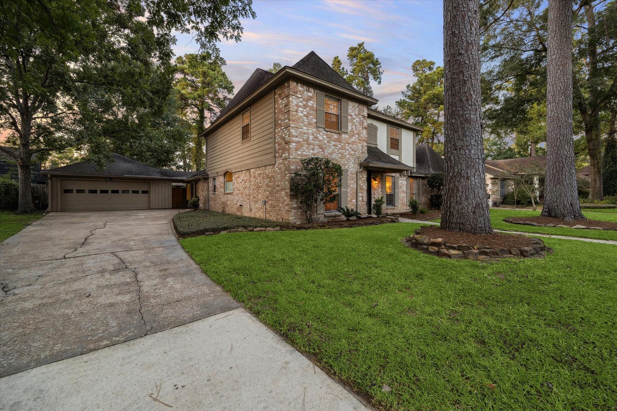 3011 Redwood Lodge Drive