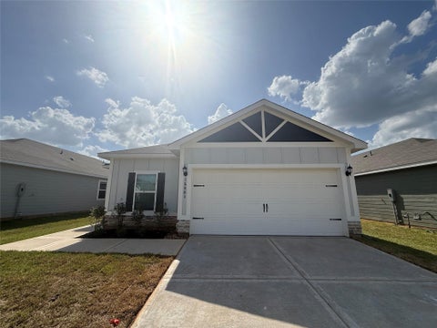Photo of 15881 Berry Hill Drive, Conroe, TX 77303 (MLS # 85994056)