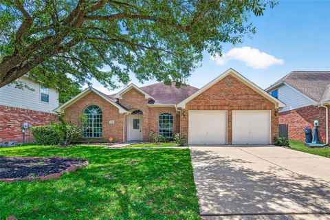 Photo of 13815 Daehne Drive, Houston, TX 77014 (MLS # 18044464)