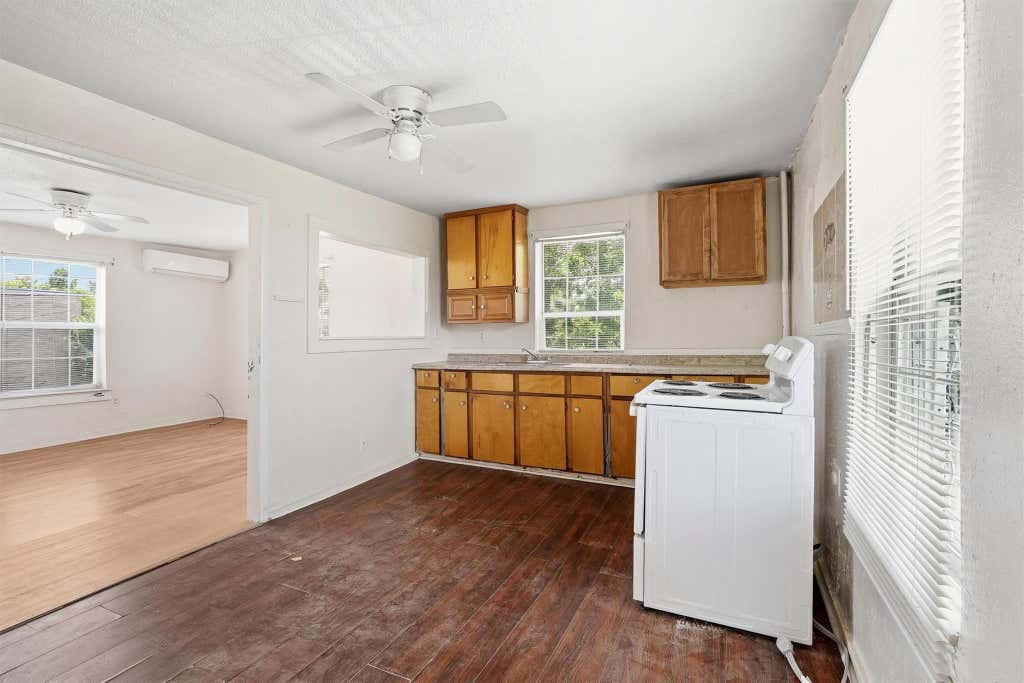 Photo of 4233 Dupont Street, Houston, TX 77021 (MLS # 91821390)