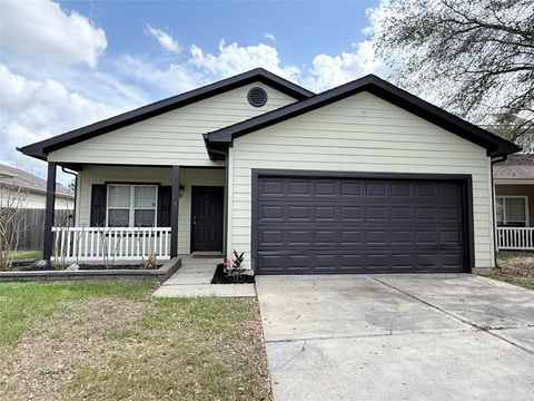 Homes For Sale - 10023 Date Meadow Lane<br/> Tomball, TX 77375