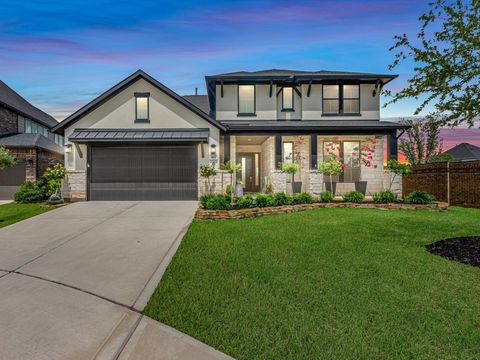 Photo of 32002 Crested Knoll Court, Fulshear, TX 77441 (MLS # 96392674)