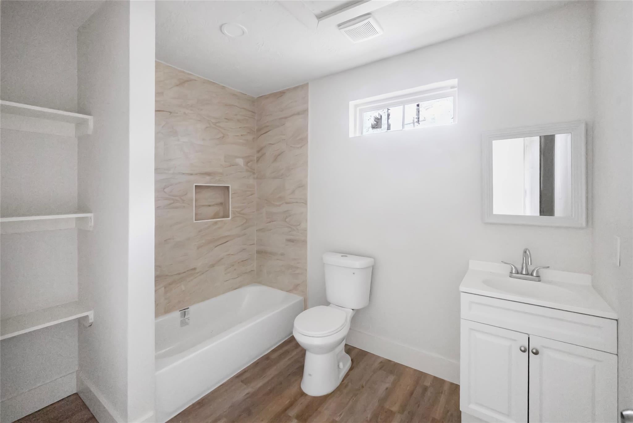 2633 W Main Street DPLX