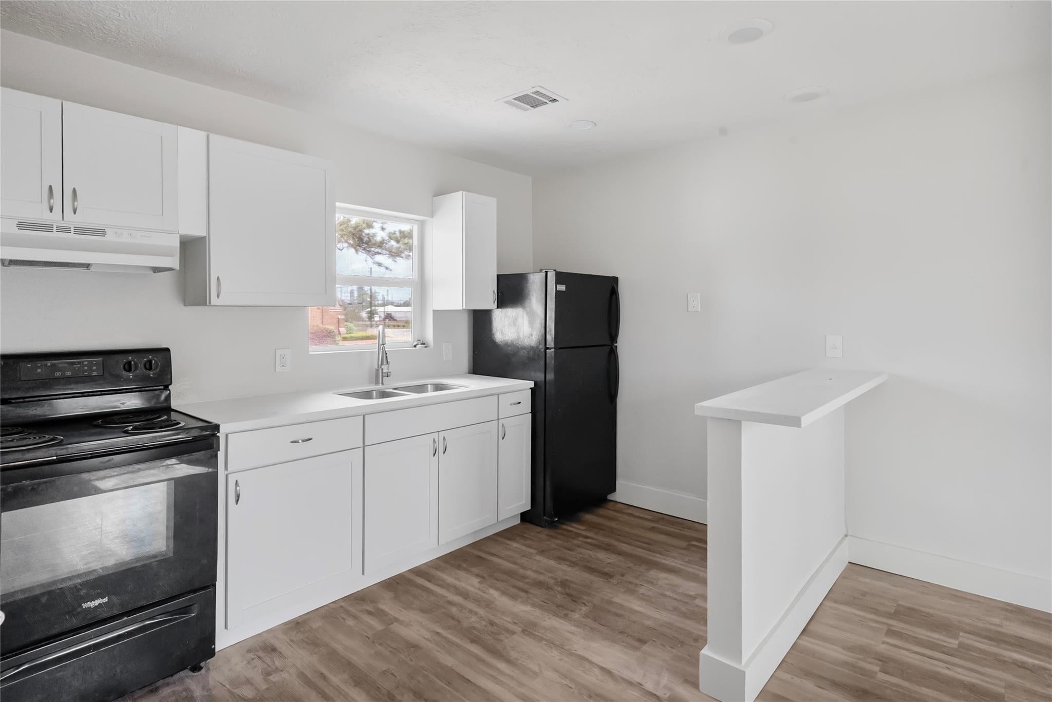 2633 W Main Street DPLX