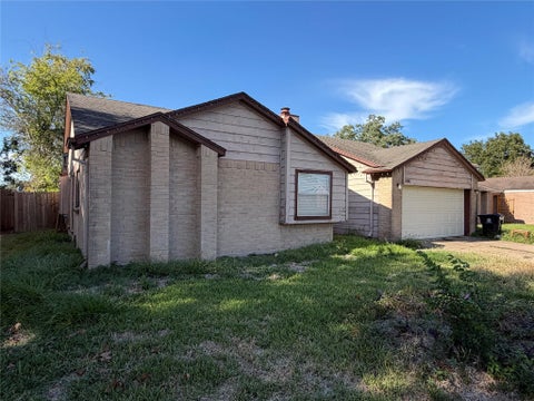 Photo of 16006 Corsair Road, Houston, TX 77053 (MLS # 58659785)