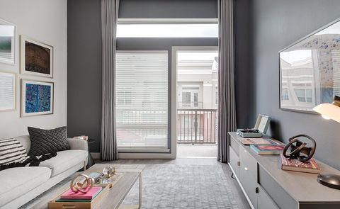 160 Birdsall Street 3103 Houston TX 77007