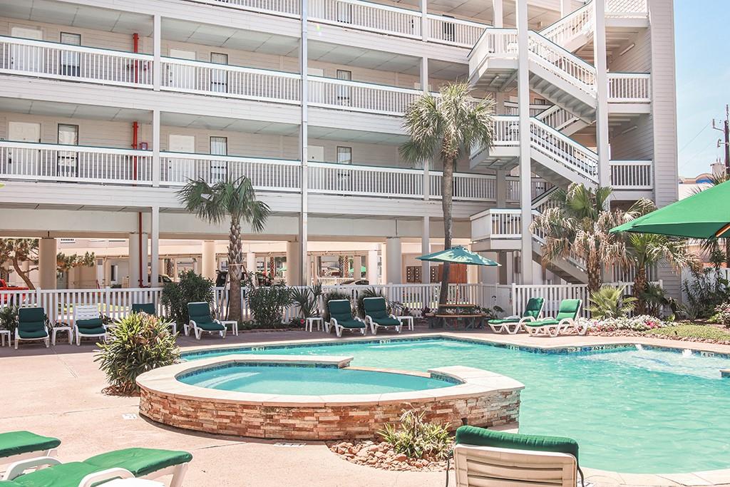 6102 Seawall Boulevard 315