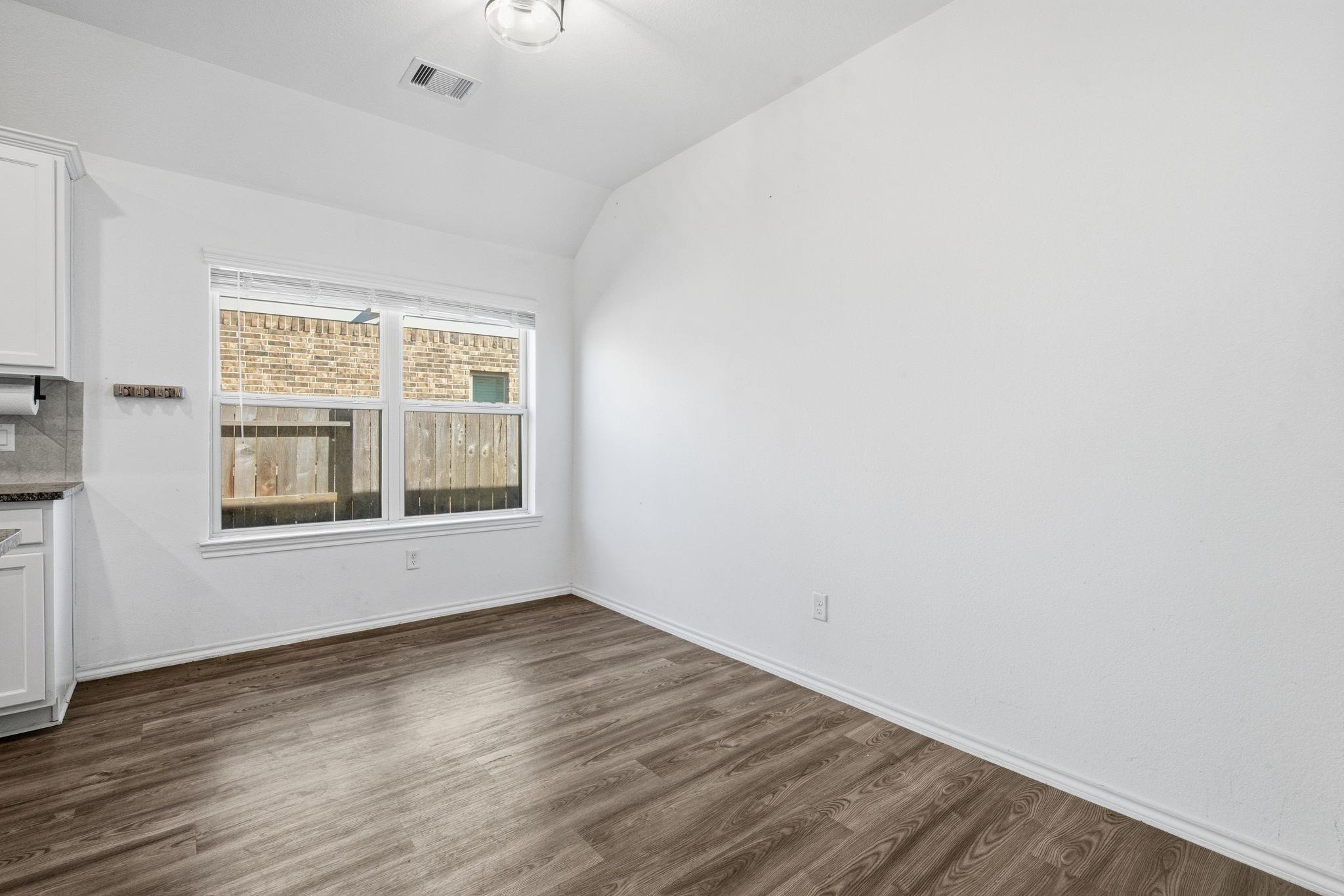 23846 Via Leoni Drive