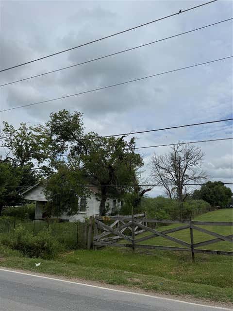 Photo of 4905 Fuqua Street, Houston, TX 77048 (MLS # 3209214)