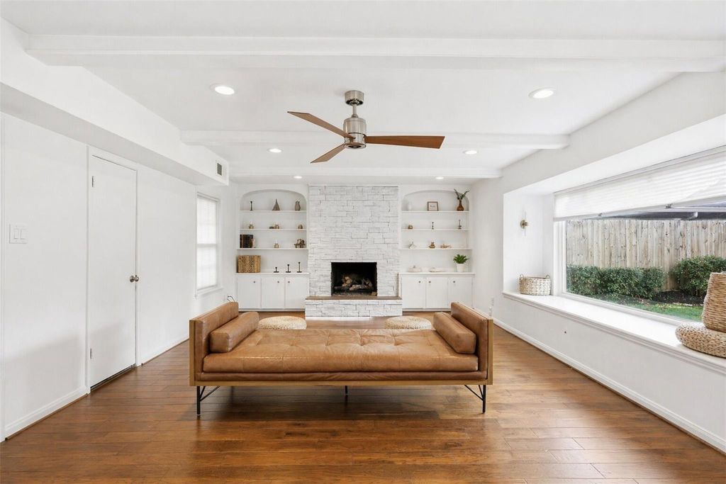 Photo of 12574 Westerley Lane, Houston, TX 77077 (MLS # 87557680)