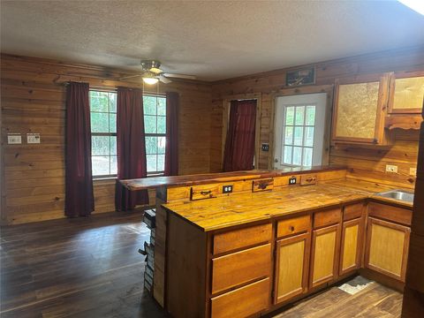 Photo of 445 Escapees Drive, Livingston, TX 77351 (MLS # 13853287)