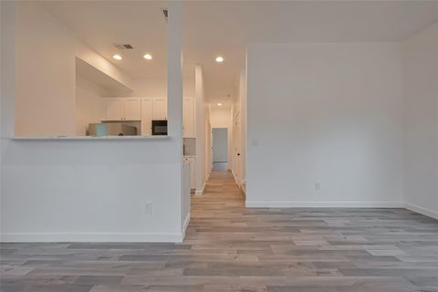 Tiny photo for 9009 Hilda Street, Houston, TX 77033 (MLS # 95263062)