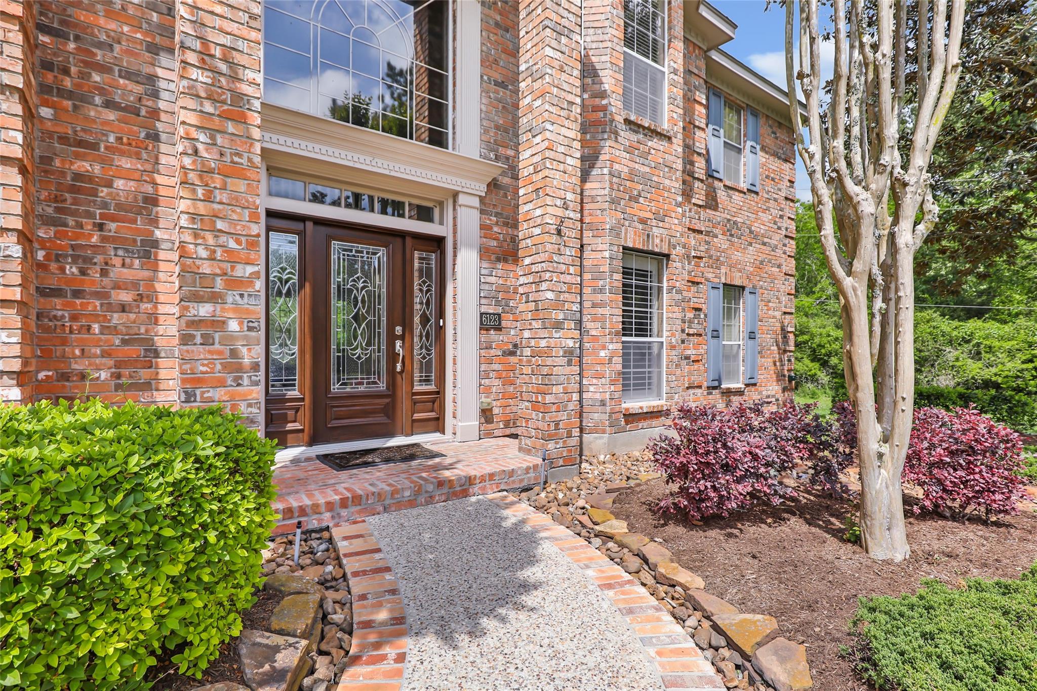 6123 Soaring Pine Court