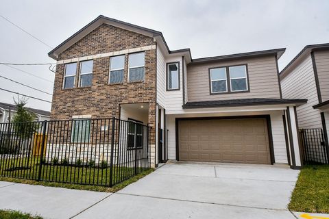 Photo of 2307 Gagne Street, Houston, TX 77020 (MLS # 13655327)