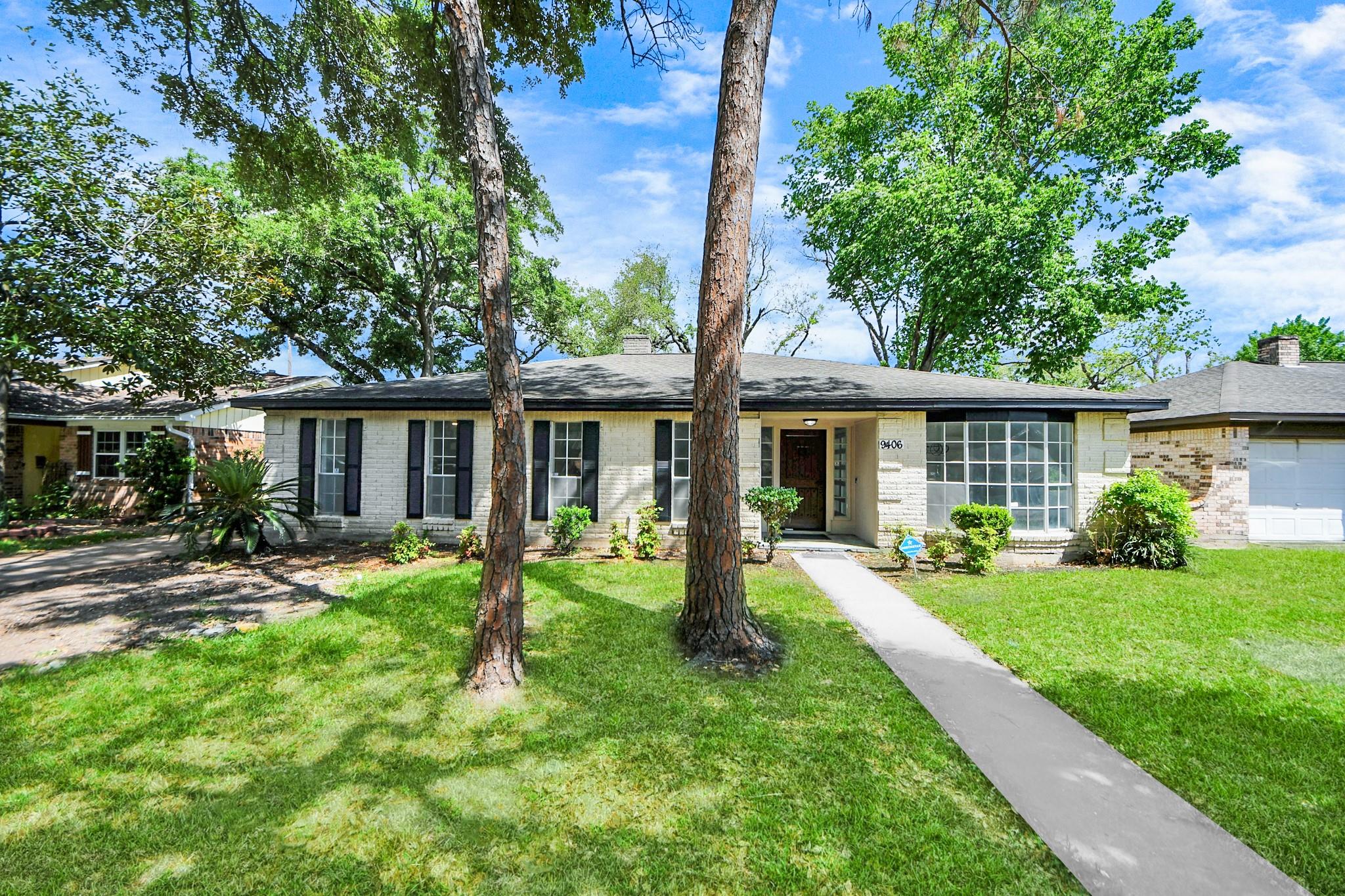 9406 Vickijohn Drive