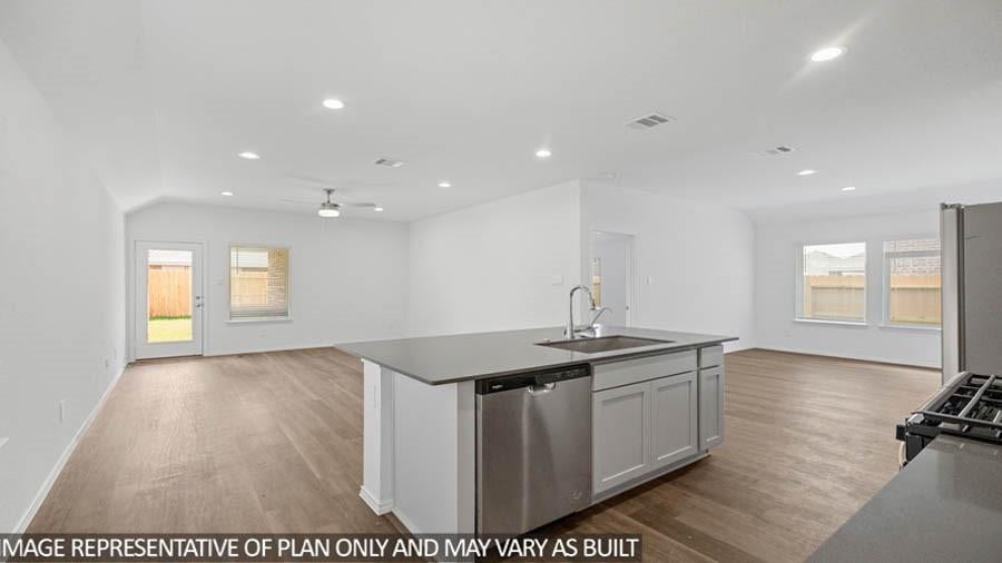 21718 Piazza Maggiore Lane