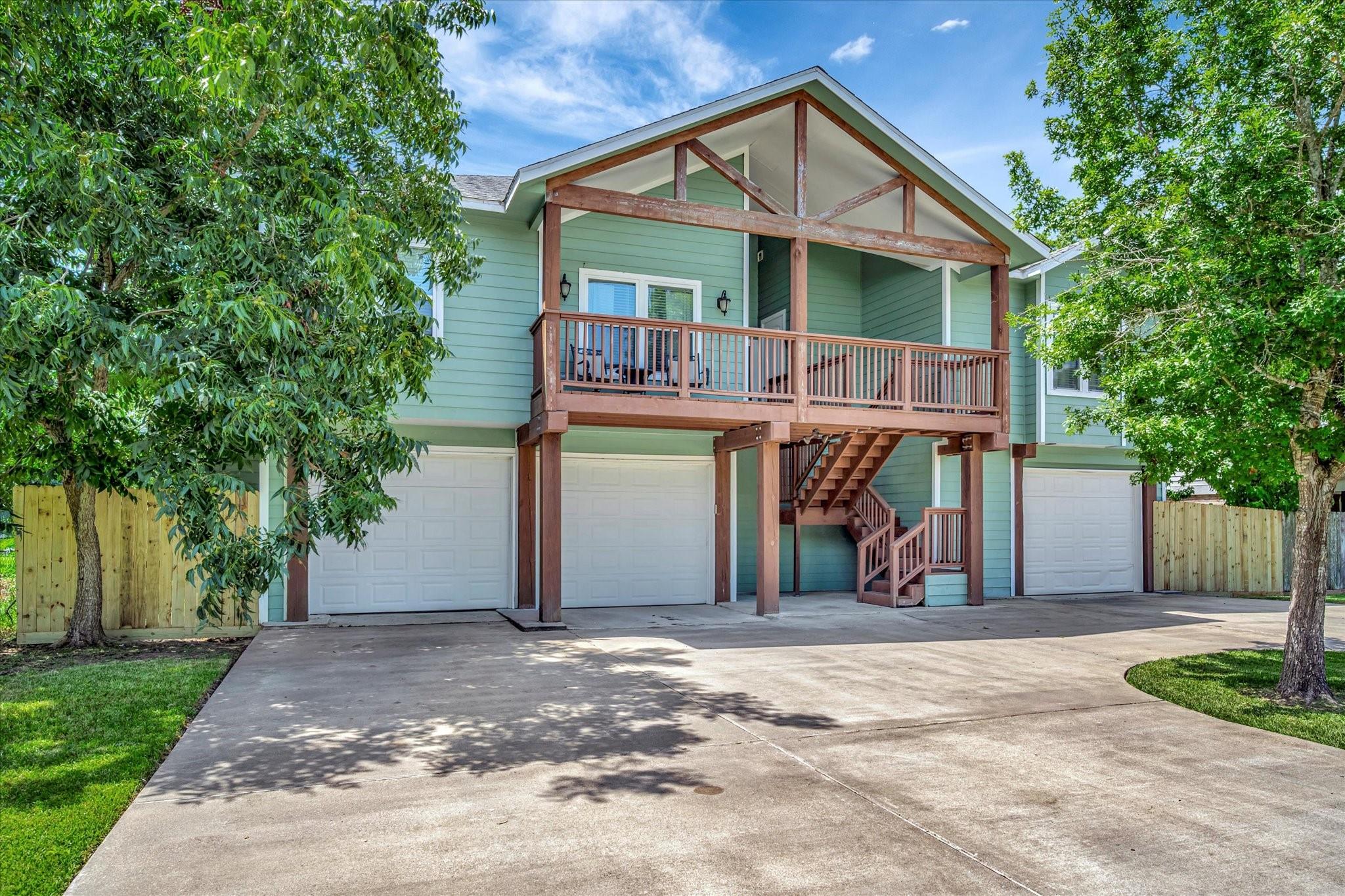 2205 Rimrock Street