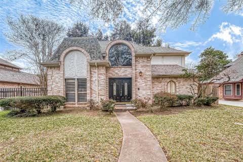 Photo of 1015 Sugar Lakes Drive, Sugar Land, TX 77478 (MLS # 61009653)
