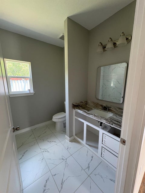 Tiny photo for 1147 Baja Street, Montgomery, TX 77356 (MLS # 10181818)