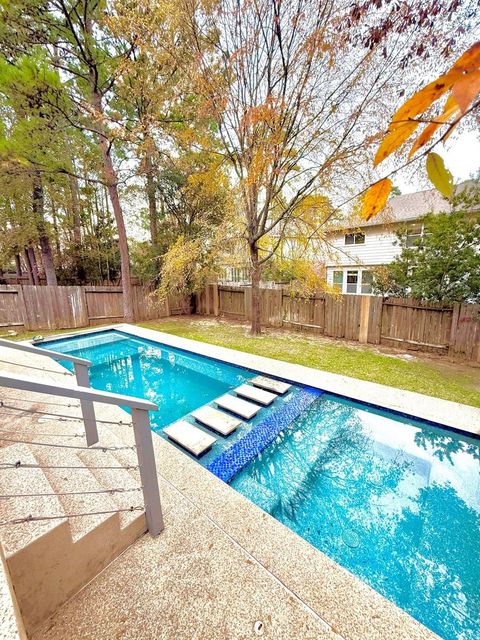 Photo of 107 W Spindle Tree Circle, The Woodlands, TX 77382 (MLS # 54895860)