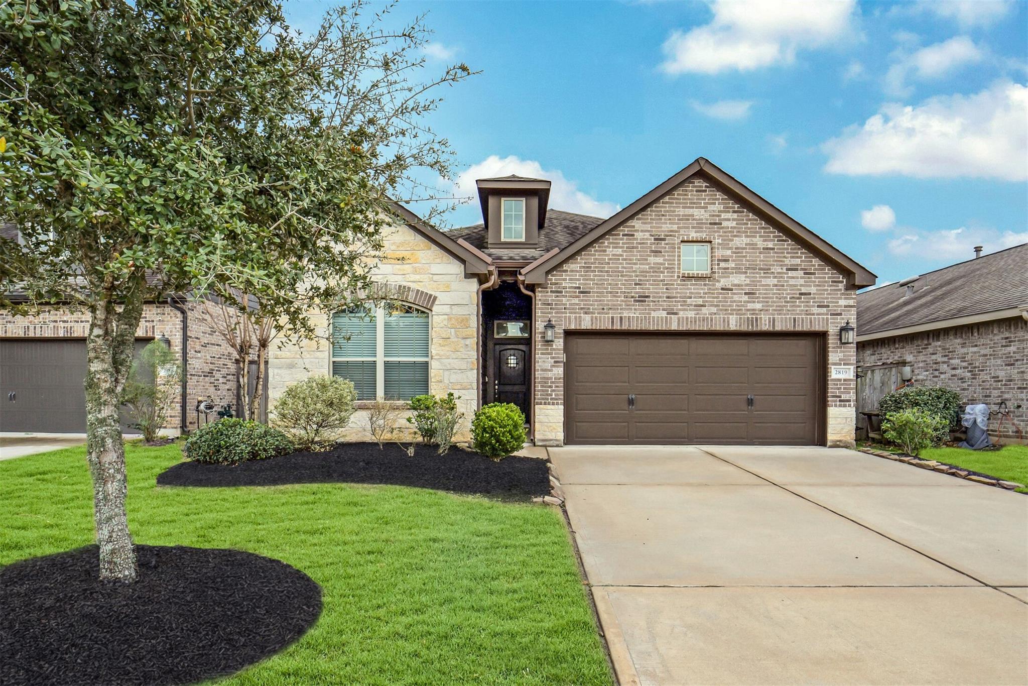 2819 Blue Mist Bend