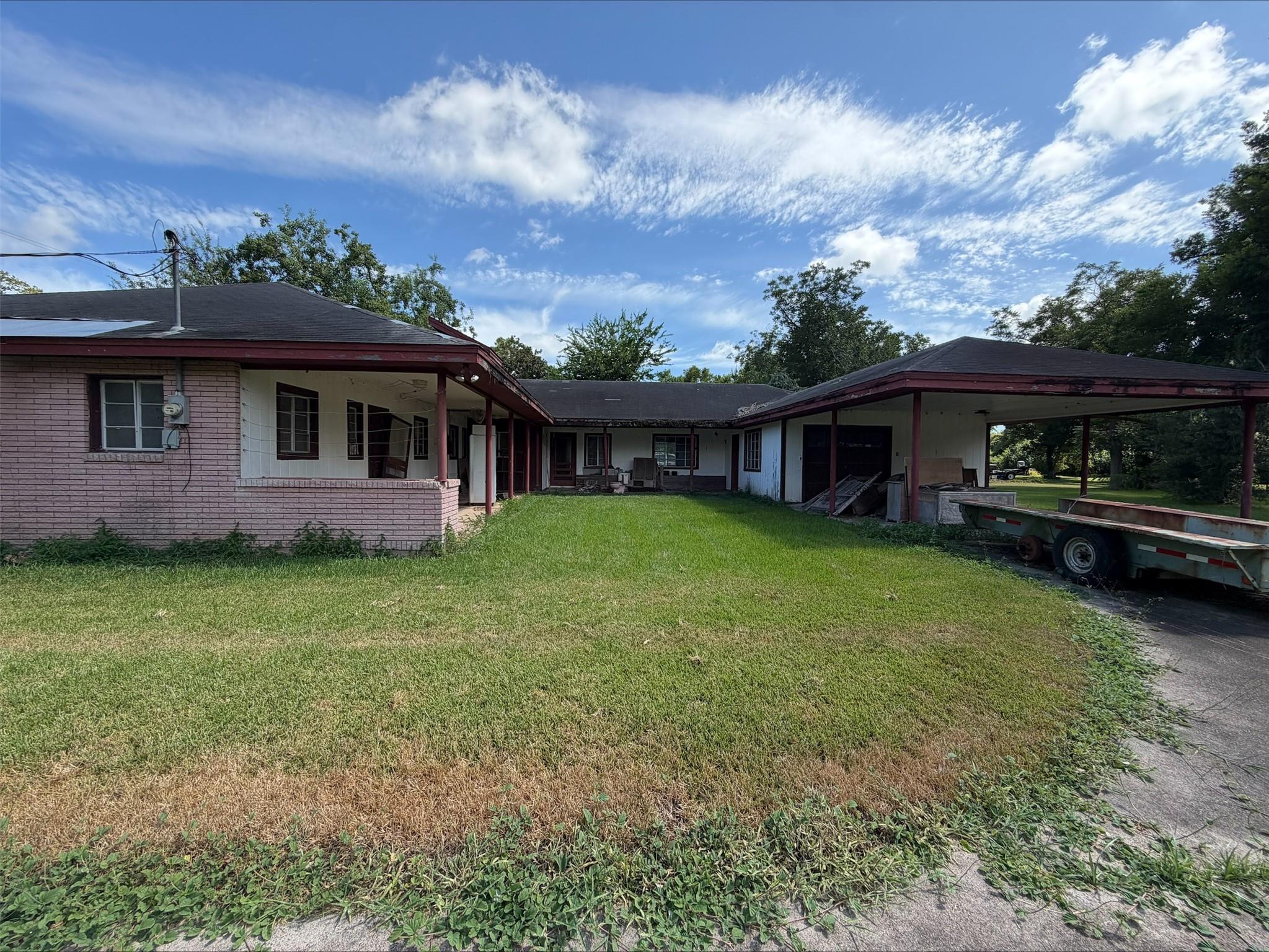 611 Live Oak Street