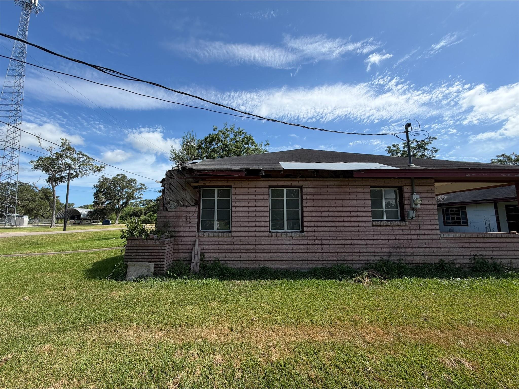 611 Live Oak Street