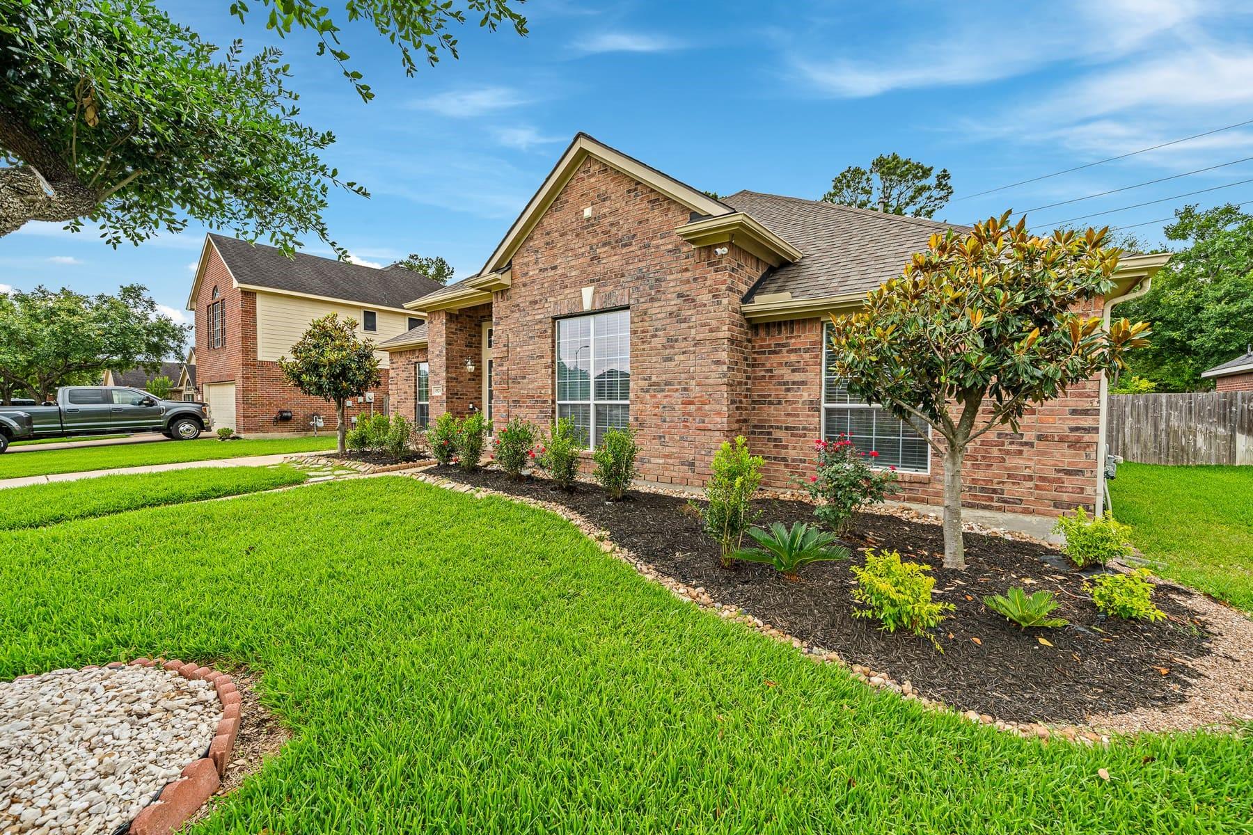 15211 Waverly Canyon Court