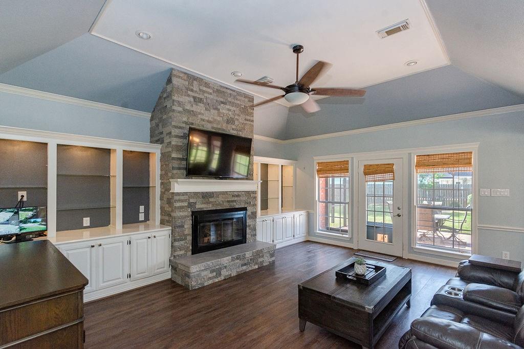 57 Silver Lace Court