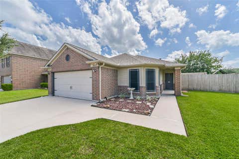 Photo of 5435 Ginseng Drive, Baytown, TX 77521 (MLS # 96875954)