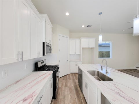 Photo of 5931 Beall Street #B, Houston, TX 77091 (MLS # 17447313)