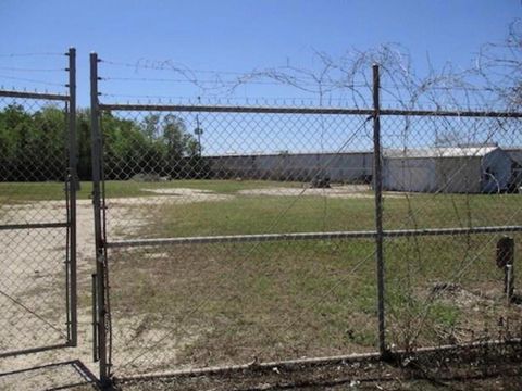 Vacant Land For Sale - 4 County Road 102<br/> Bay City, TX 77414