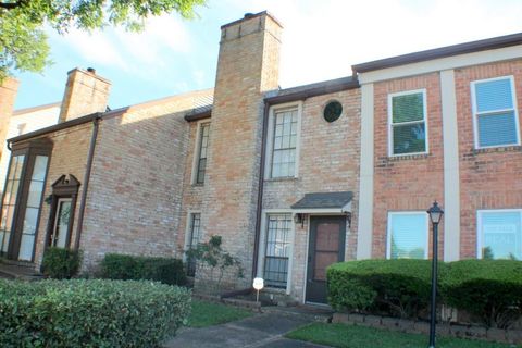 Photo of 5100 Allendale Road #207, Houston, TX 77017 (MLS # 84099237)