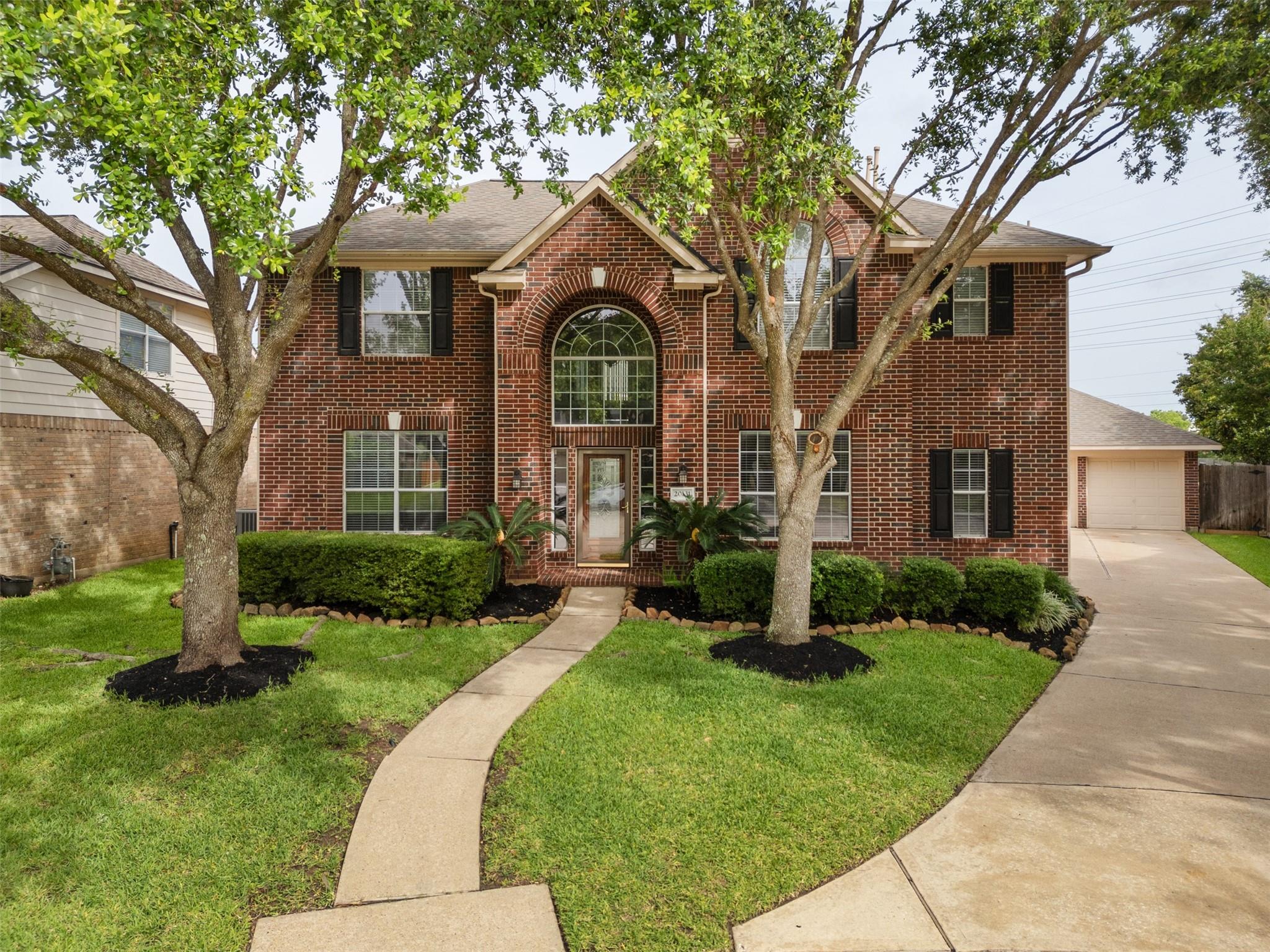 20131 Mayfair Park Lane