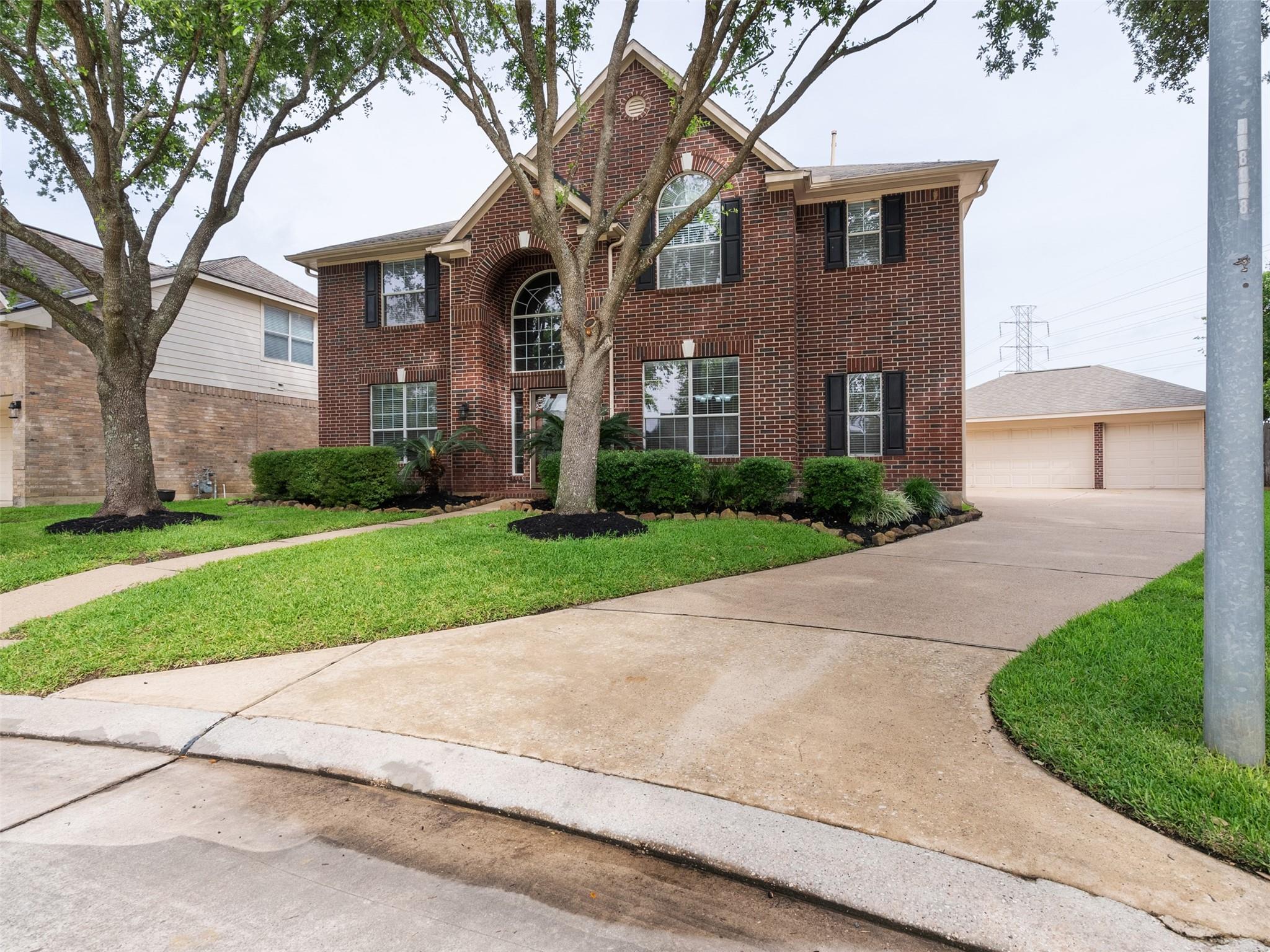 20131 Mayfair Park Lane