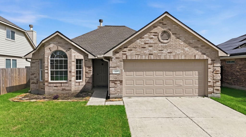 Photo of 1118 Lasso Court, Alvin, TX 77511 (MLS # 62324293)