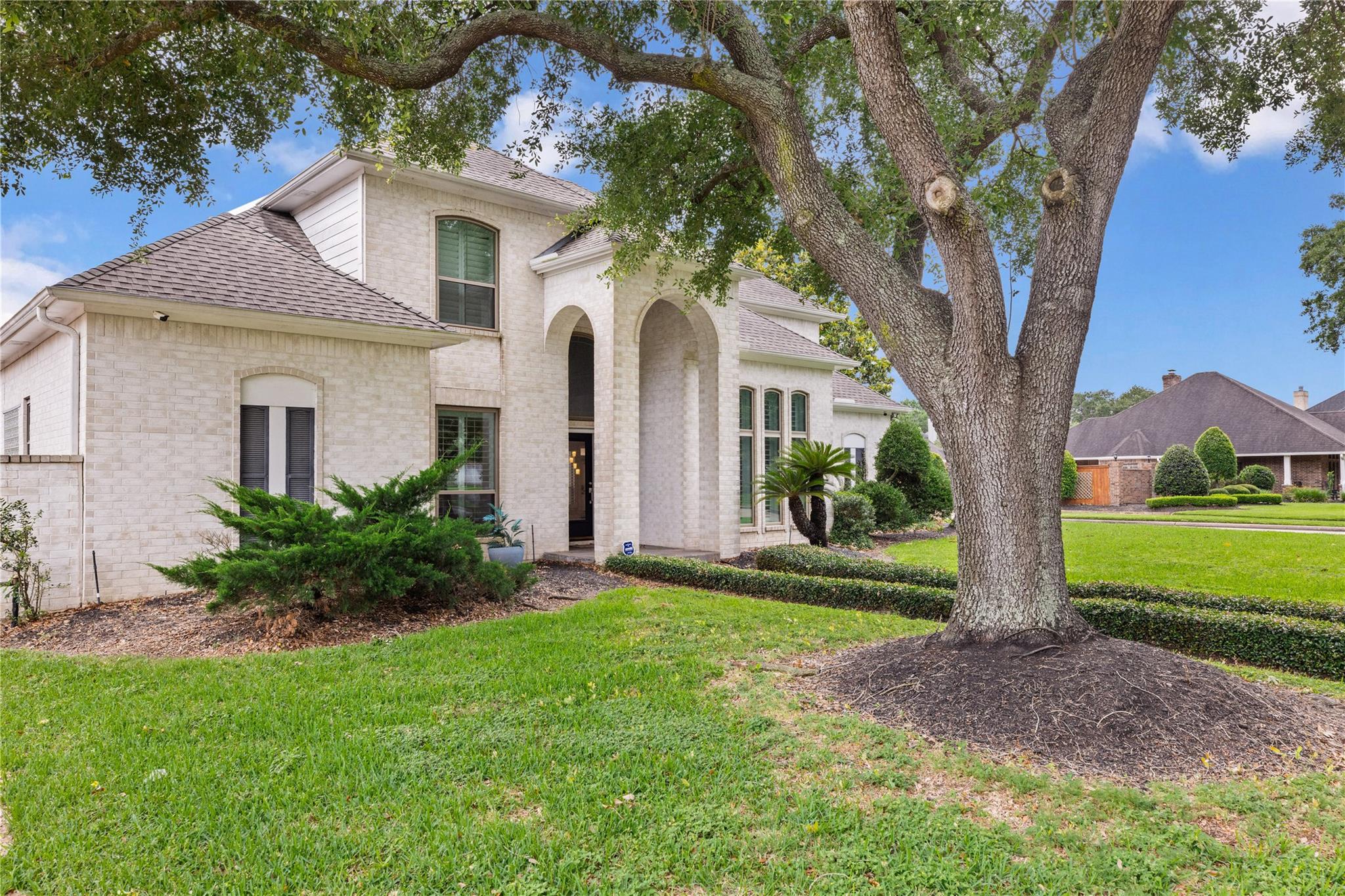 5019 Baywood Drive
