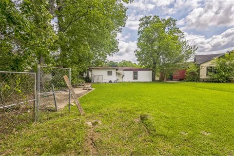 Photo of 4025 Dallas Street, Beaumont, TX 77703 (MLS # 55437783)