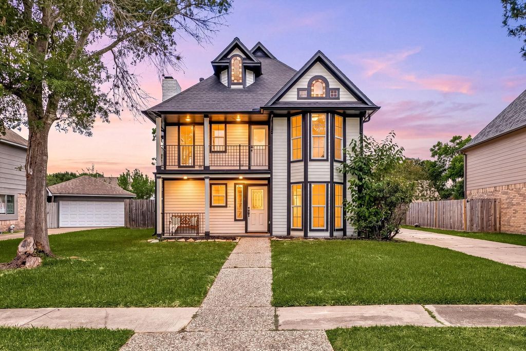 Photo of 914 Sugar Mountain Court, Sugar Land, TX 77498 (MLS # 90551946)
