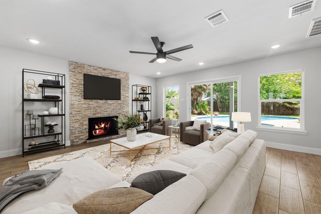 Photo of 914 Sugar Mountain Court, Sugar Land, TX 77498 (MLS # 90551946)